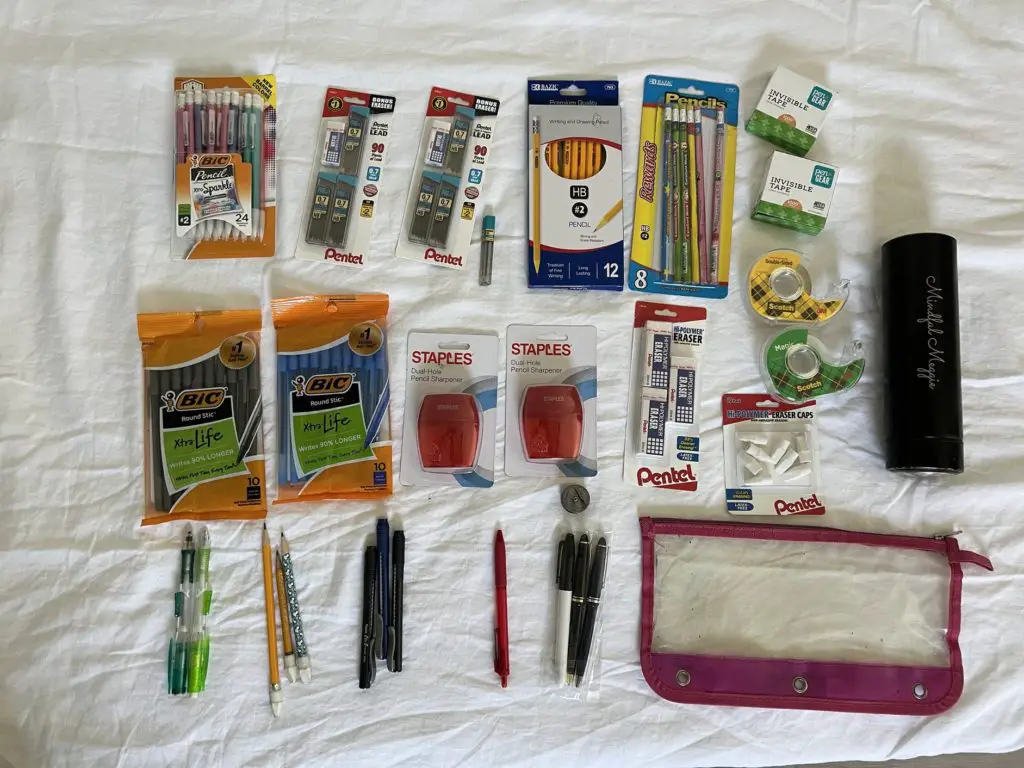 School supplies, like pencils and pens, that Meggie donated in Cuba